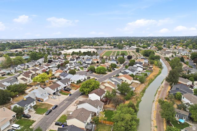 7973 S LINTON DR, West Jordan, UT 84088
