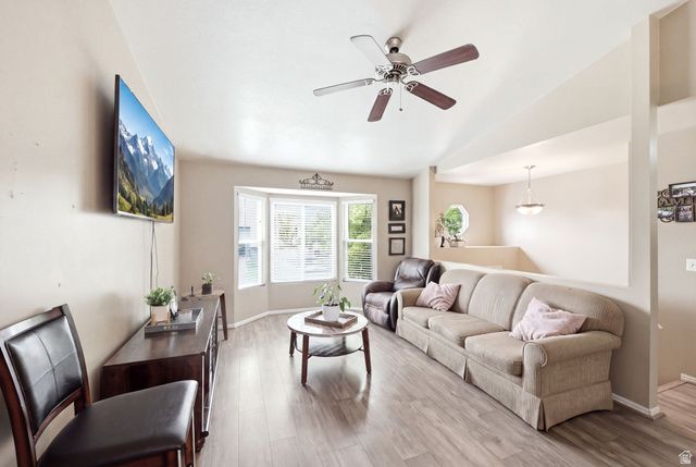 7973 S LINTON DR, West Jordan, UT 84088