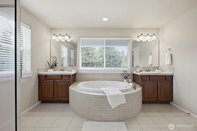 20426 95th Avenue E, Graham, WA 98338