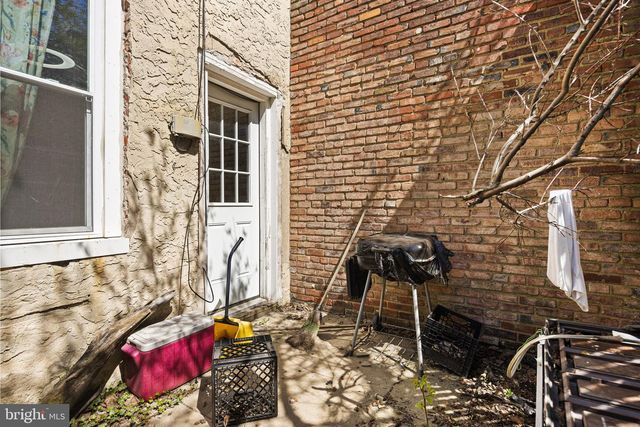 528 DUDLEY ST, Philadelphia, PA 19148