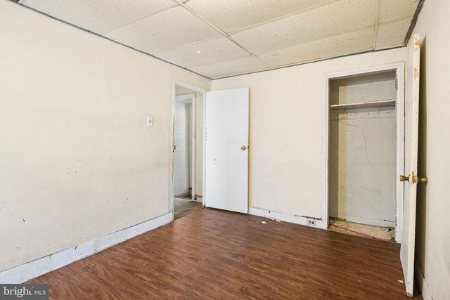 528 DUDLEY ST, Philadelphia, PA 19148