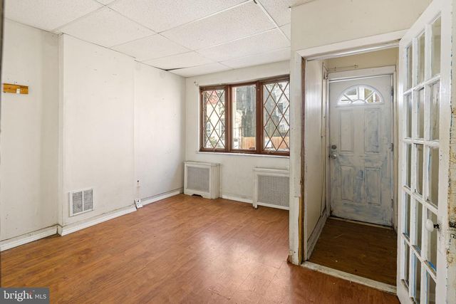 528 DUDLEY ST, Philadelphia, PA 19148