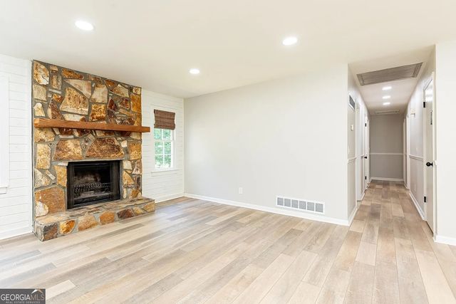 729 Osco Parkway, Woodstock, GA 30188