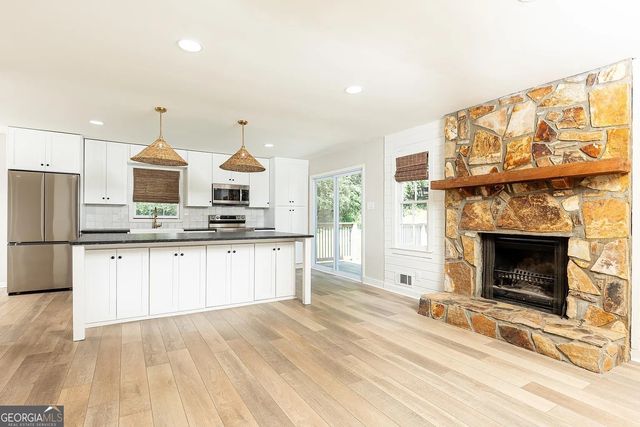 729 Osco Parkway, Woodstock, GA 30188