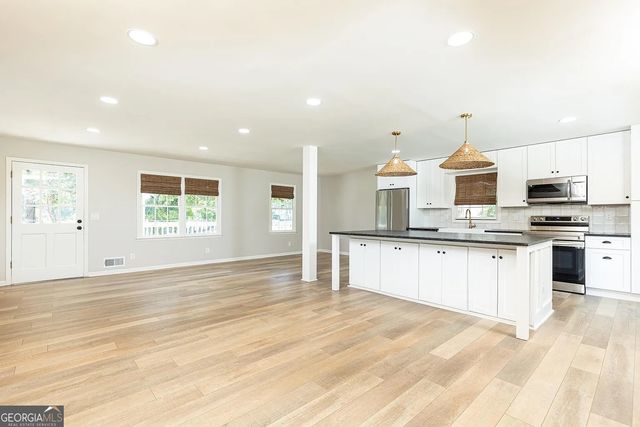 729 Osco Parkway, Woodstock, GA 30188