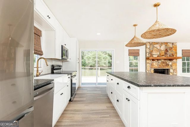 729 Osco Parkway, Woodstock, GA 30188