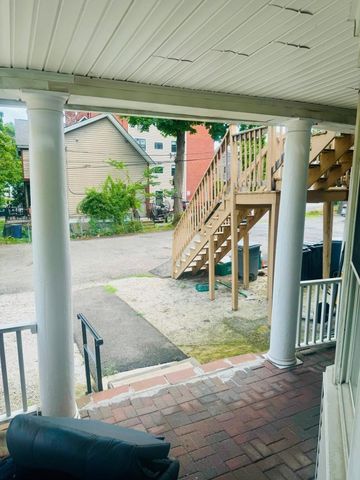 36 Cedar St 1A, Worcester, MA 01609