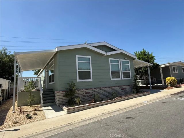 929 E Foothill 13, Upland, CA 91786