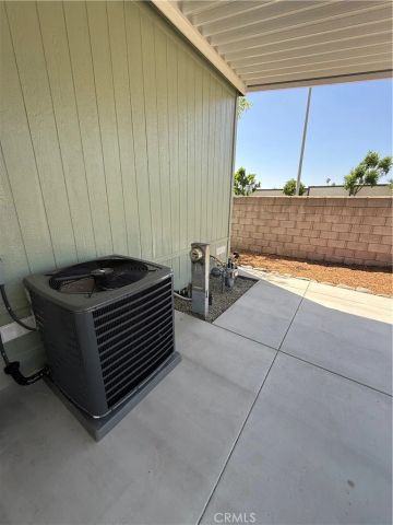 929 E Foothill 13, Upland, CA 91786