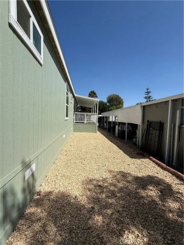 929 E Foothill 13, Upland, CA 91786