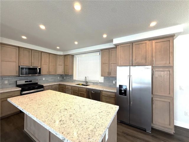 929 E Foothill 13, Upland, CA 91786