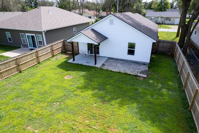 717 S CENTRAL ST, Centralia, MO 65240