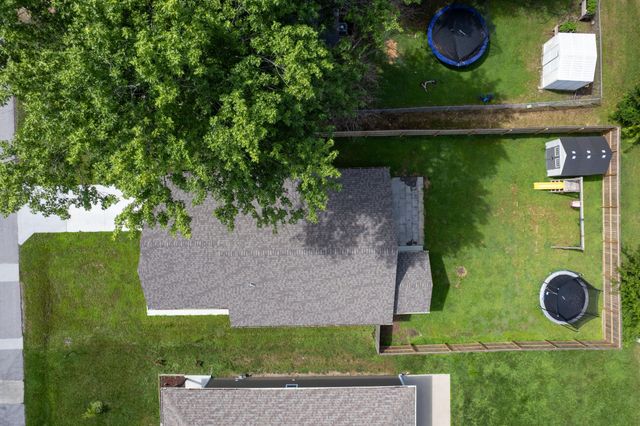 717 S CENTRAL ST, Centralia, MO 65240