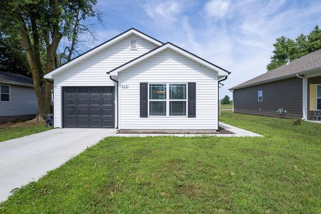 717 S CENTRAL ST, Centralia, MO 65240