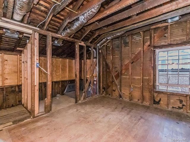 484 E 5th Street, Mount Vernon, NY 10553