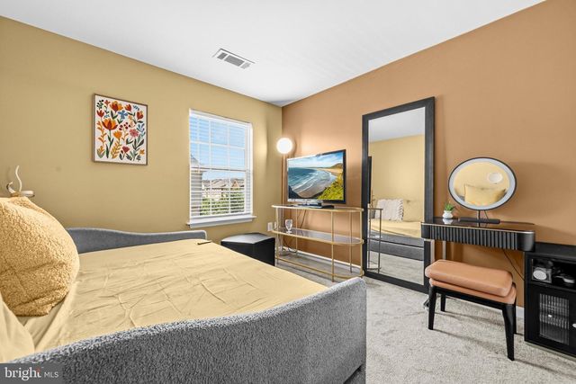 1203 ELLIS AVE, Fredericksburg, VA 22401