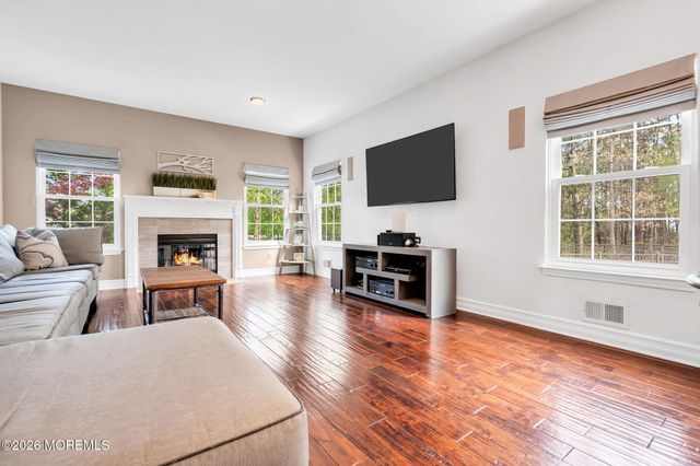 364 Nighthawk Lane, Jackson, NJ 08527