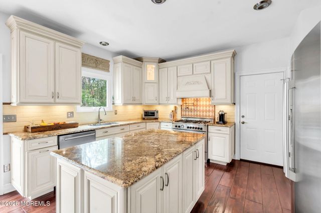 364 Nighthawk Lane, Jackson, NJ 08527