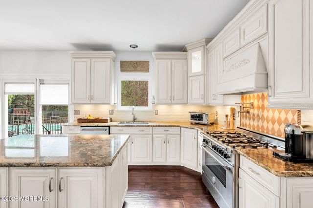 364 Nighthawk Lane, Jackson, NJ 08527