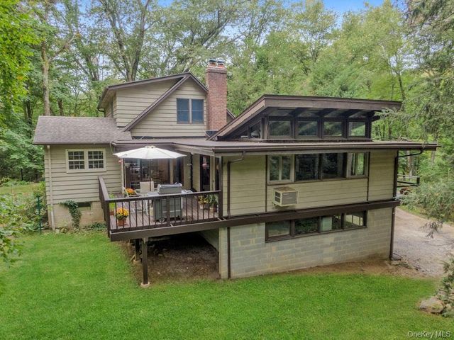 81 Montrose Station Road, Montrose, NY 10548