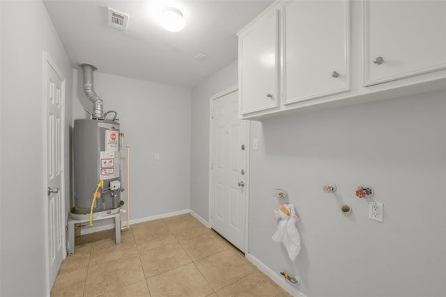 7611 Theisswood Road, Spring, TX 77379