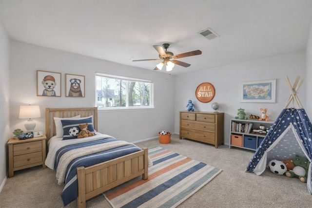 7611 Theisswood Road, Spring, TX 77379