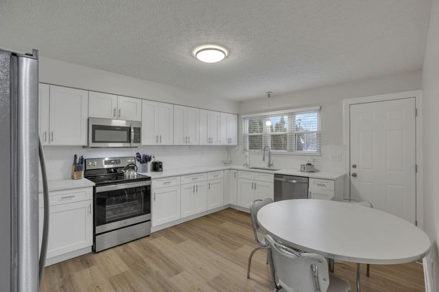 4976 Conifer Drive, Westerville, OH 43081