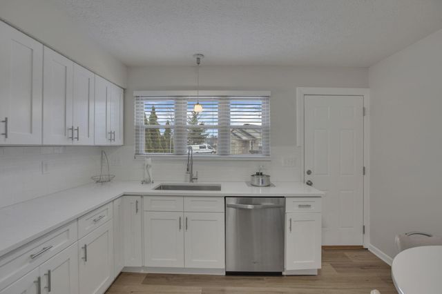 4976 Conifer Drive, Westerville, OH 43081