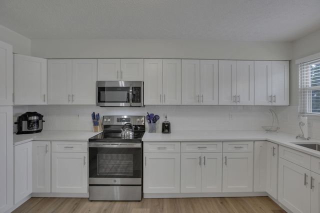 4976 Conifer Drive, Westerville, OH 43081