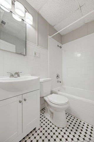 7727 Arthur Avenue, Richmond Heights, MO 63117