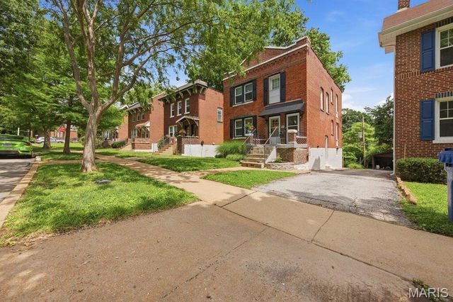 7727 Arthur Avenue, Richmond Heights, MO 63117