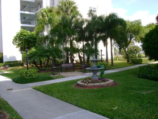 3593 Birdie 103, Greenacres, FL 33467