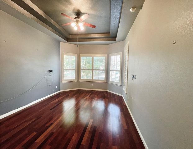 2201 Golden Gate PARK, Austin, TX 78732