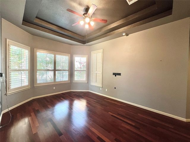 2201 Golden Gate PARK, Austin, TX 78732
