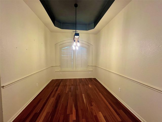 2201 Golden Gate PARK, Austin, TX 78732