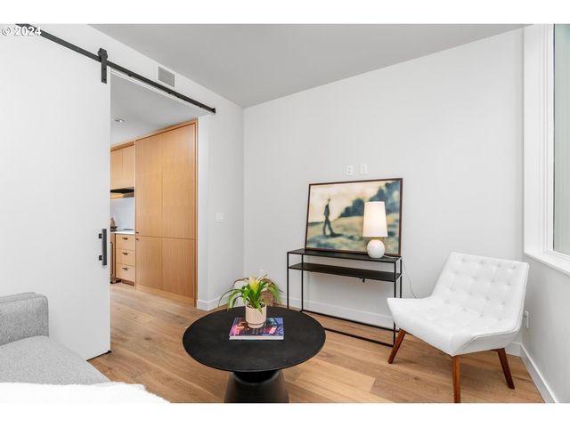 2797 Nw Thurman, Portland, OR 97210