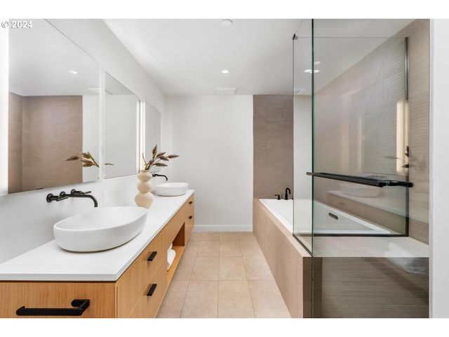 2797 Nw Thurman, Portland, OR 97210