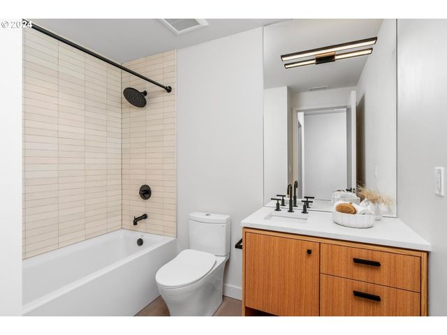 2797 Nw Thurman, Portland, OR 97210