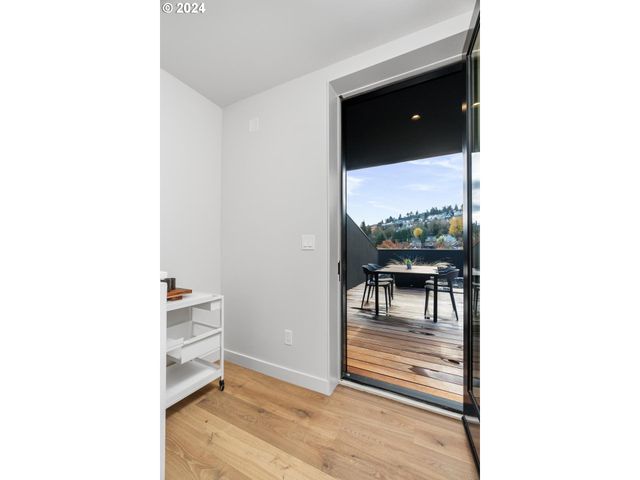 2797 Nw Thurman, Portland, OR 97210