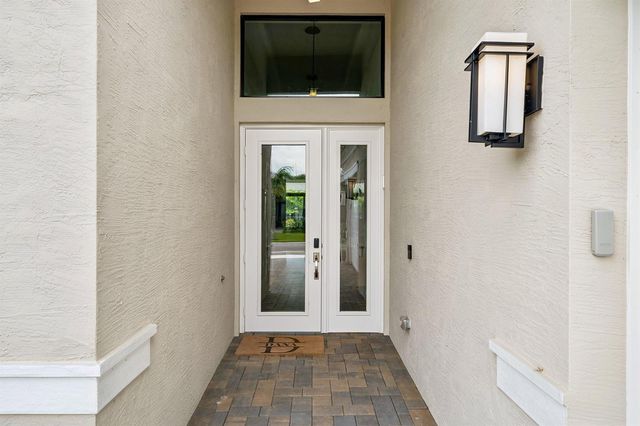 9812 Spruce Woods Drive, Boynton Beach, FL 33473