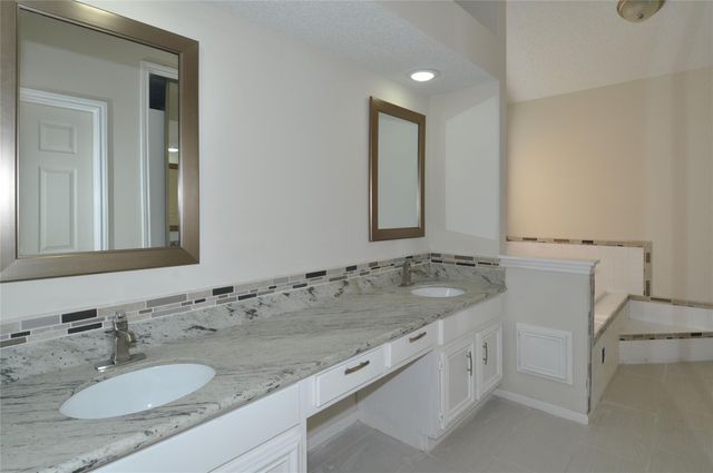 18638 Sweetjasmine Lane, Spring, TX 77379