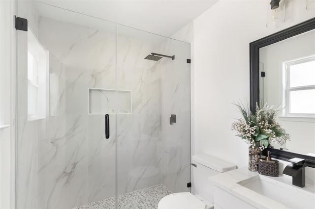 7111 Oak Village Drive, Houston, TX 77396