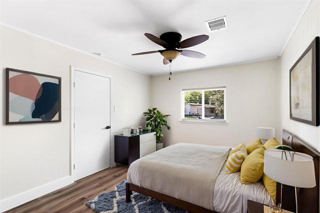 7111 Oak Village Drive, Houston, TX 77396