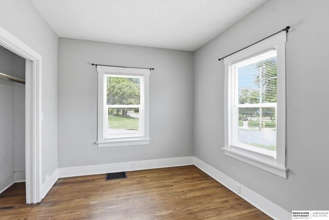 4903 Bedford Avenue, Omaha, NE 68104