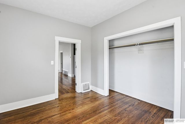4903 Bedford Avenue, Omaha, NE 68104
