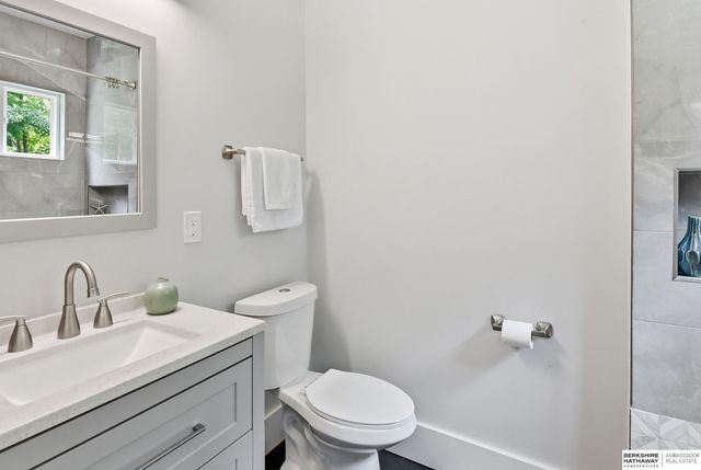 4903 Bedford Avenue, Omaha, NE 68104