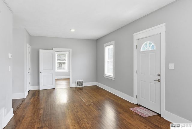 4903 Bedford Avenue, Omaha, NE 68104