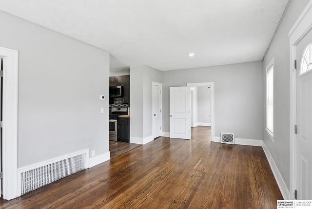 4903 Bedford Avenue, Omaha, NE 68104