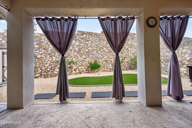 7287 Bobcat Hollow Drive, El Paso, TX 79911