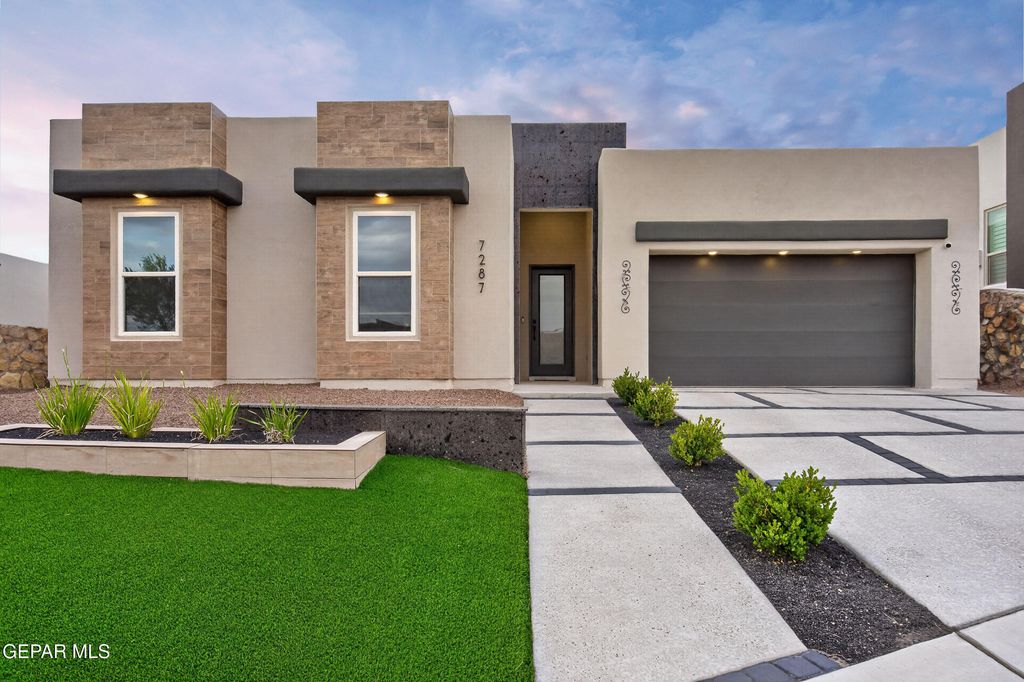 7287 Bobcat Hollow Drive, El Paso, TX 79911